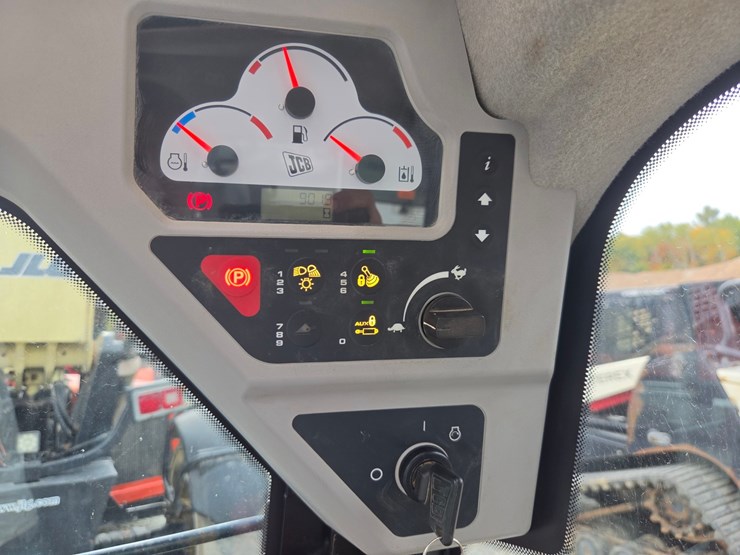 jcb-225t-image-34