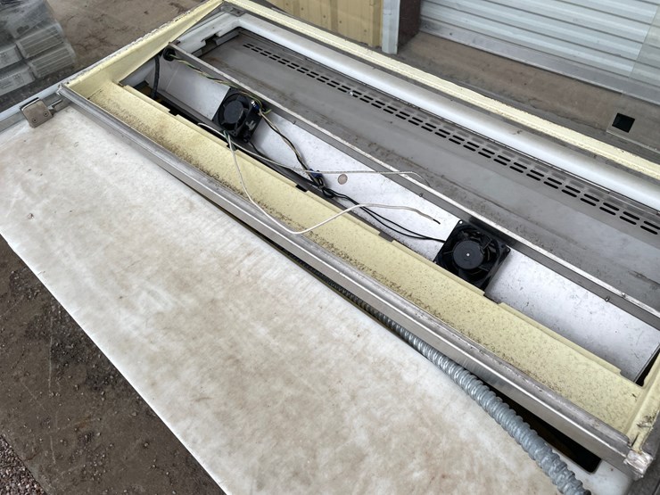 #4686-•-hussmann-refrigerated-display-case-image-5