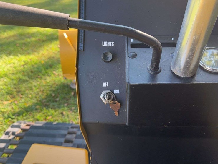 custom-deitz-allis-“cat”-dozer-image-26