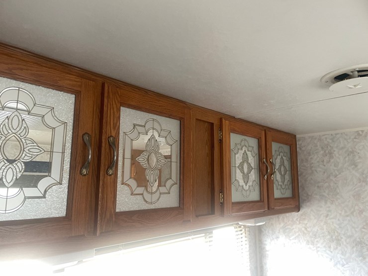 #1276-•-1998-jayco-eagle-304-camper-(has-mn-title)-image-95