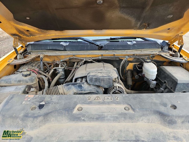 2012-chevrolet-silverado-2500hd-image-28