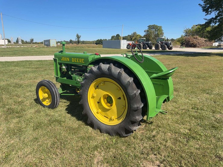 john-deere-b-image-7