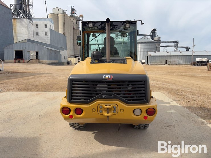 2017-caterpillar-906m-image-6