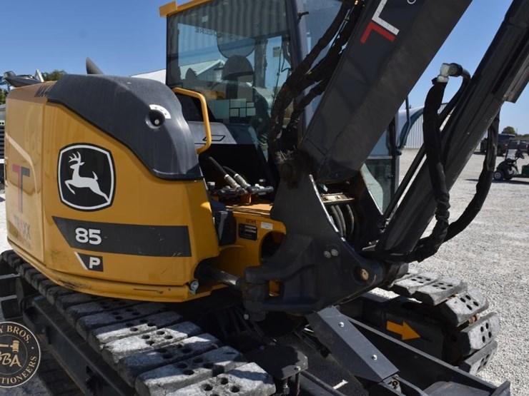 2023-deere-85-p-tier-image-30