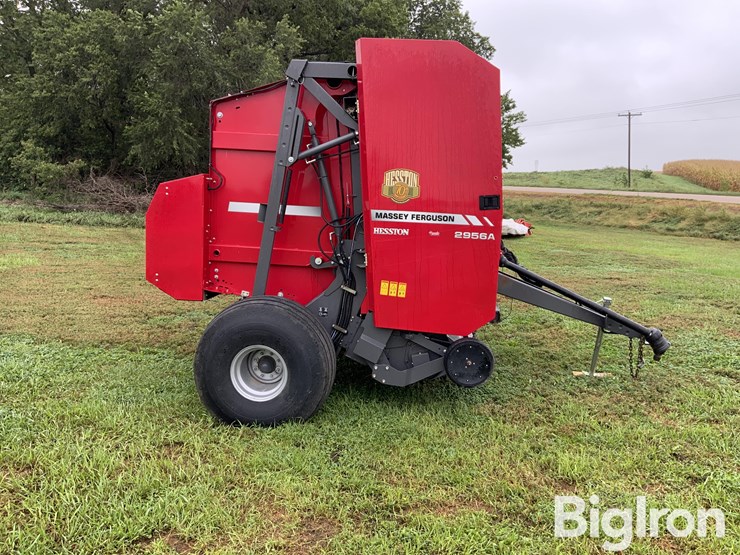 2017-massey-ferguson-2956a-image-4