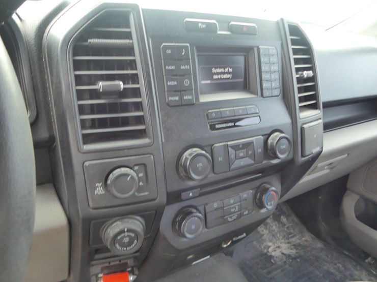 2017-ford-f150-xl-image-13