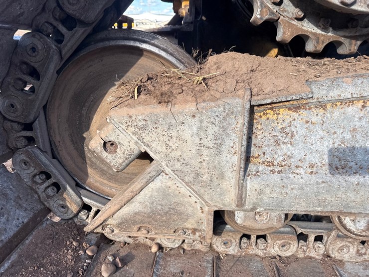 2005-caterpillar-d6n-lgp-image-59