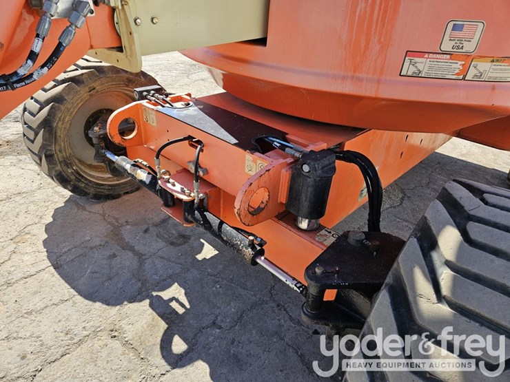 2015-jlg-600aj-image-20