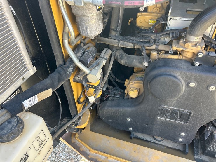 caterpillar-299d-image-32