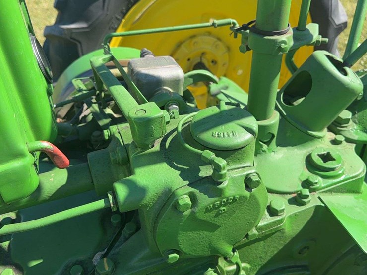 john-deere-h-image-30