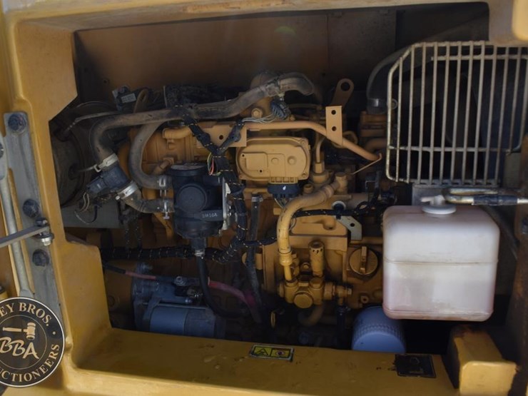 2021-caterpillar-306cr-image-50