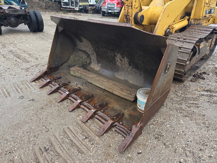 caterpillar-963-image-13