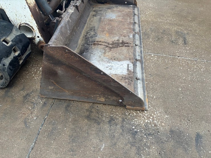 2015-bobcat-t770-image-57