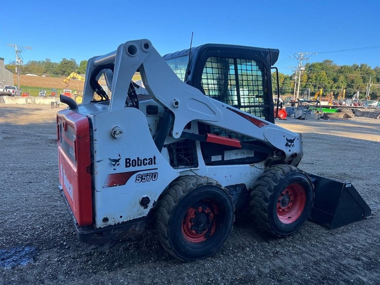 2017-bobcat-s570-image-7