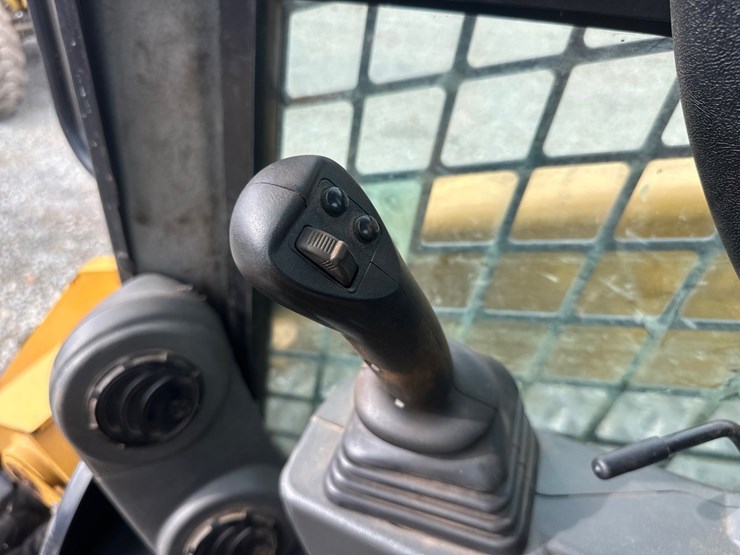 caterpillar-299d3-xe-image-33
