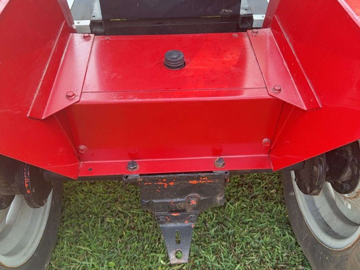 custom-case-4994-articulating-tractor-image-17