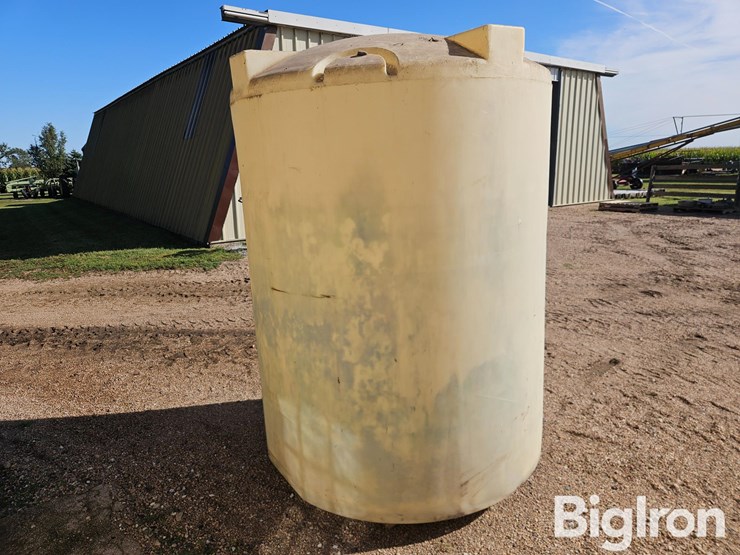 1000-gal-poly-liquid-fertilizer-tank-image-3