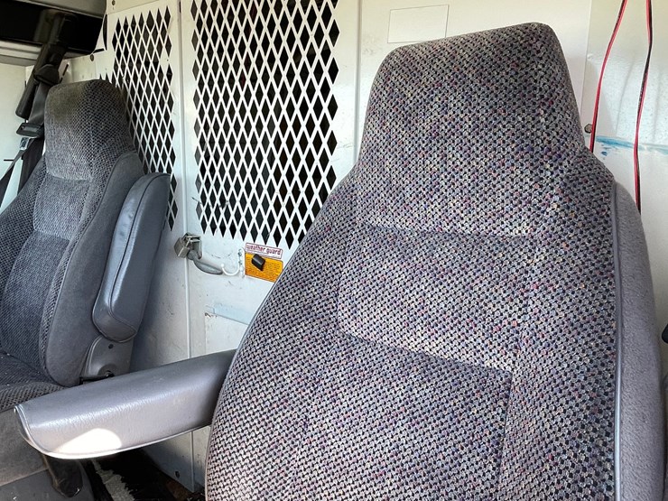 #2753-•-2000-dodge-ram-(title-in-delay)-image-22