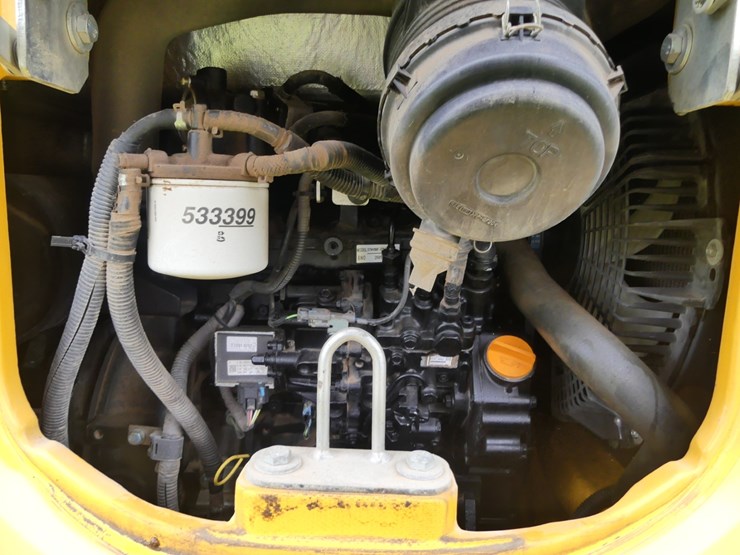 2018-deere-85g-image-12