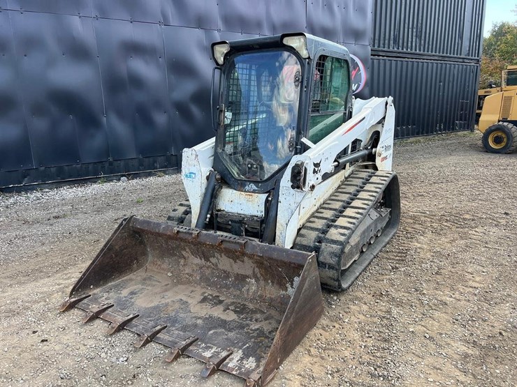 2016-bobcat-t550-image-2