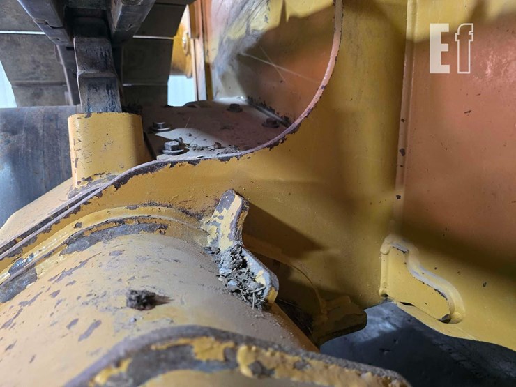2023-caterpillar-d1-image-34