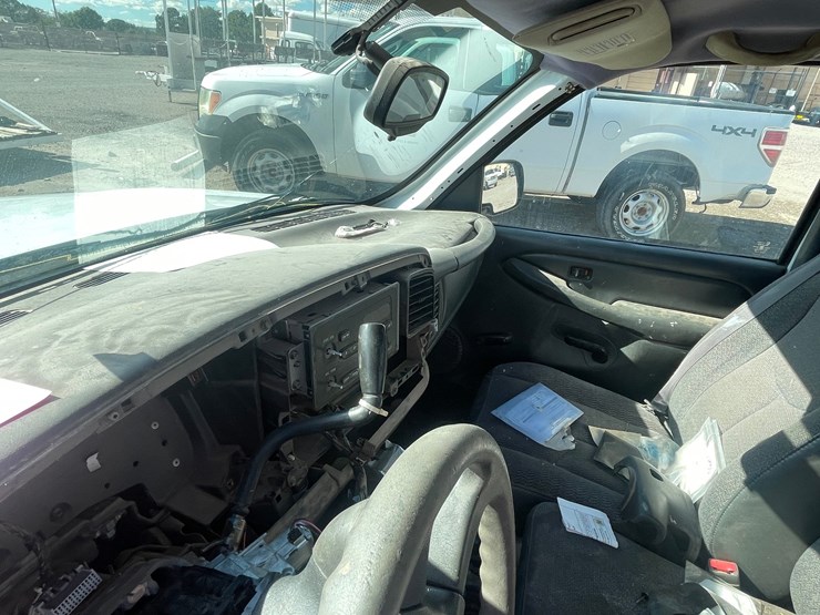 2005-chevrolet-silverado-1500-image-28