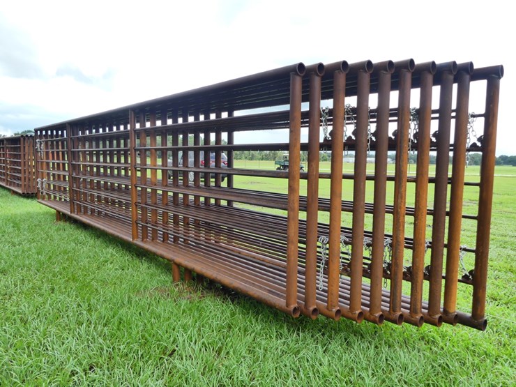 (10)-24'-free-standing-panels-image-3
