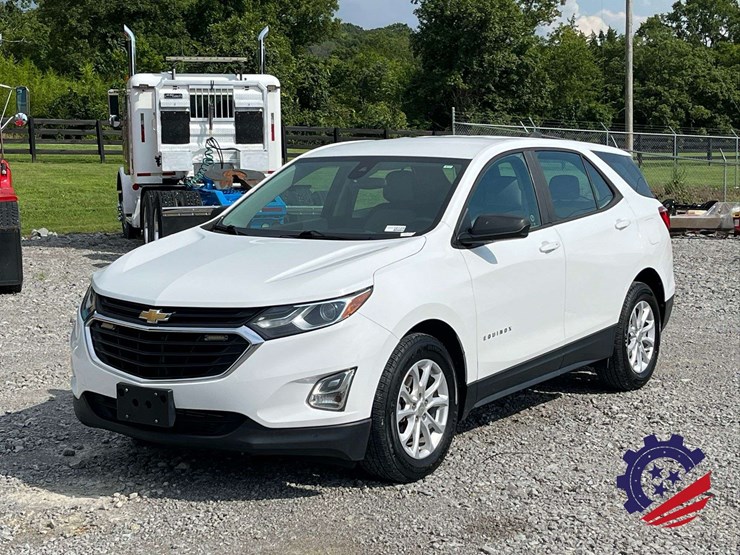 2020-chevrolet-equinox-ls-image-12