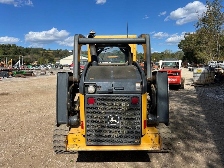 2016-deere-333e-image-5