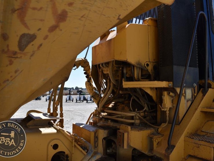 1994-caterpillar-d300d-image-35