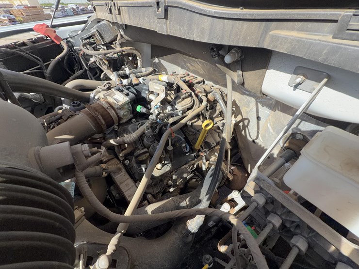 2024-ford-f150-xlt-image-21