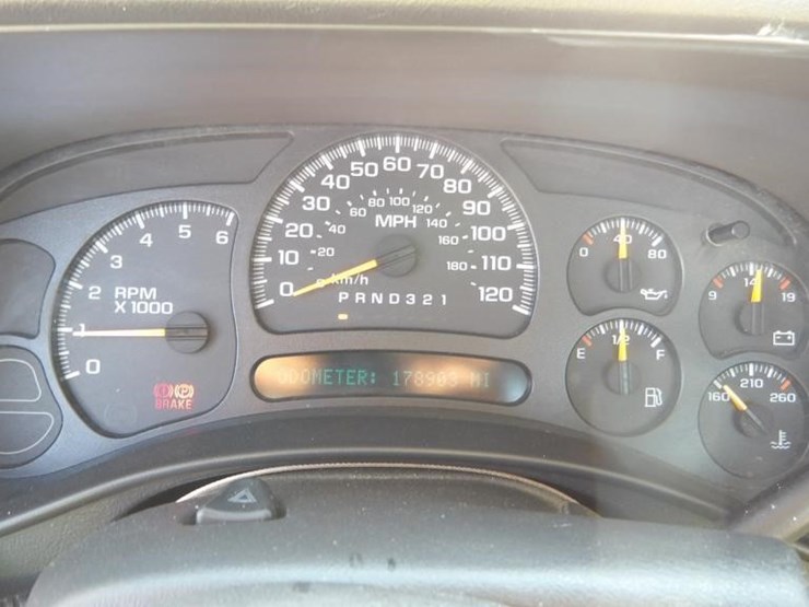 2006-chevrolet-silverado-1500-image-16