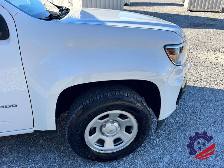 2021-chevrolet-colorado-image-30
