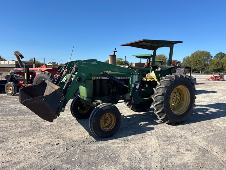 john-deere-2640-image-1