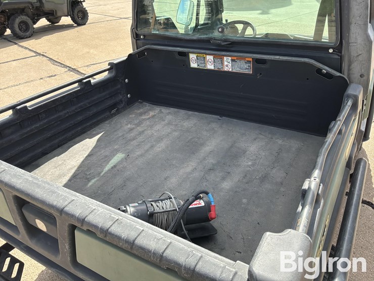 2016-john-deere-gator-image-19