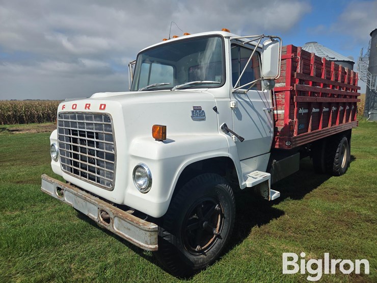 1979-ford-ln700-image-1