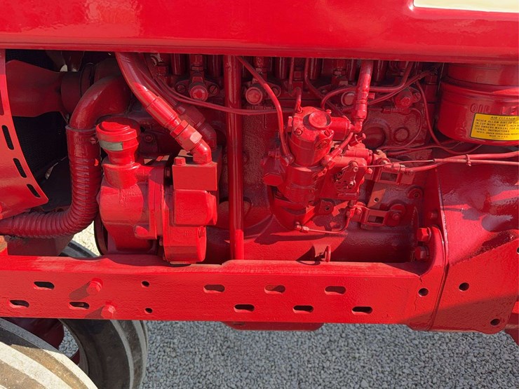 farmall-350-image-45