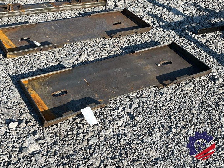 skid-steer-attach-frame-attachment-image-1