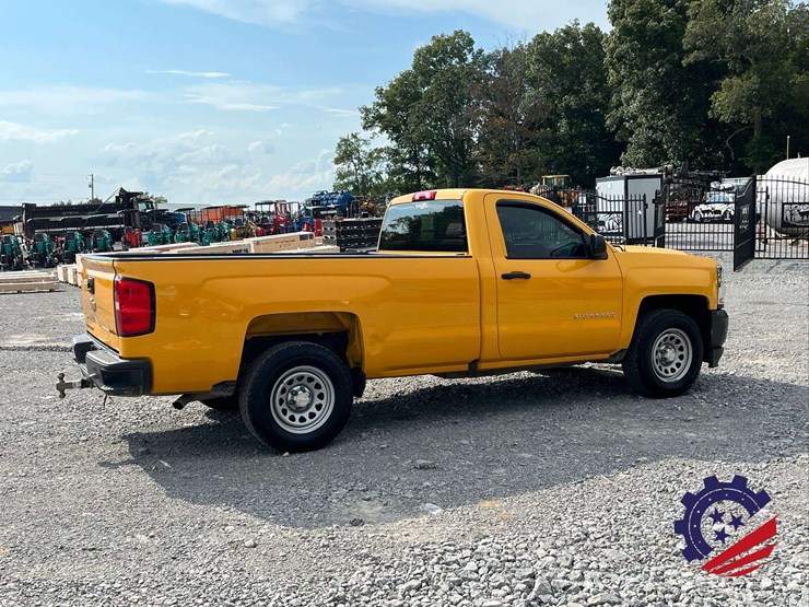 2017-chevrolet-silverado-1500-image-4