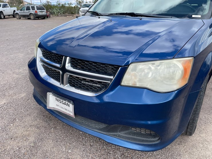 2011-dodge-grand-caravan-image-11