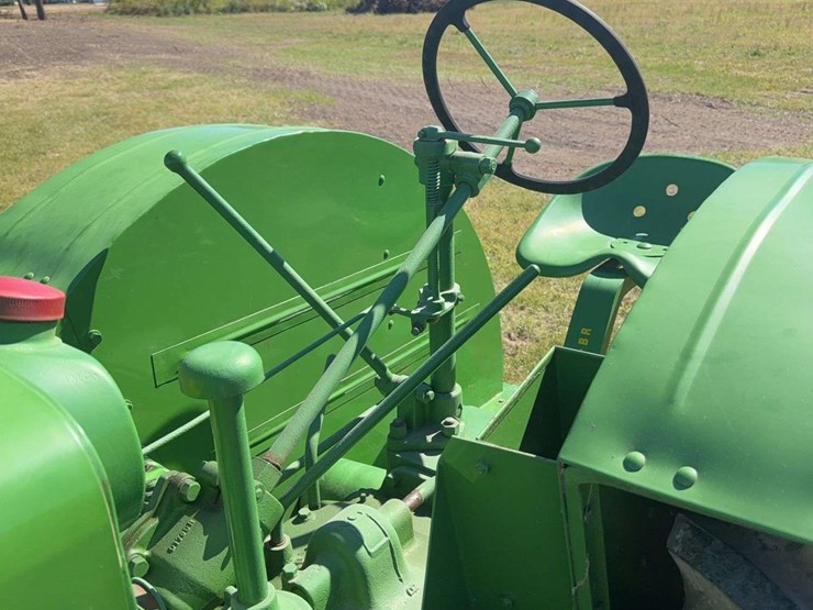 john-deere-b-image-35