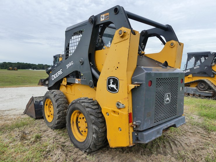 deere-314g-image-4
