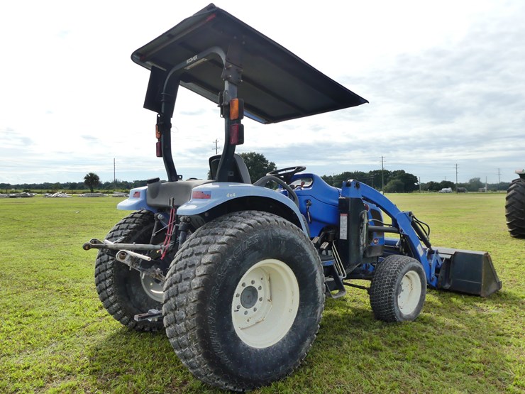 new-holland-tn-4-image-3