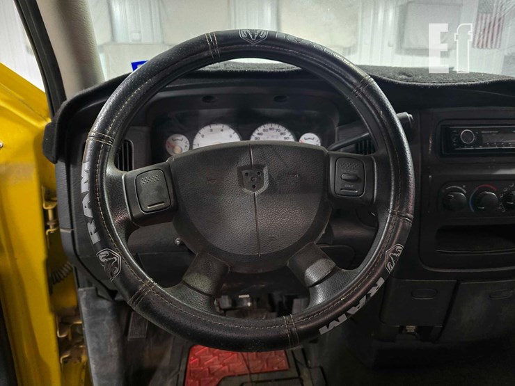 2004-dodge-ram-1500-image-10