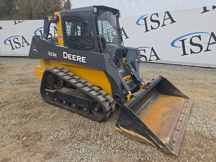 2018-deere-323e-image-7