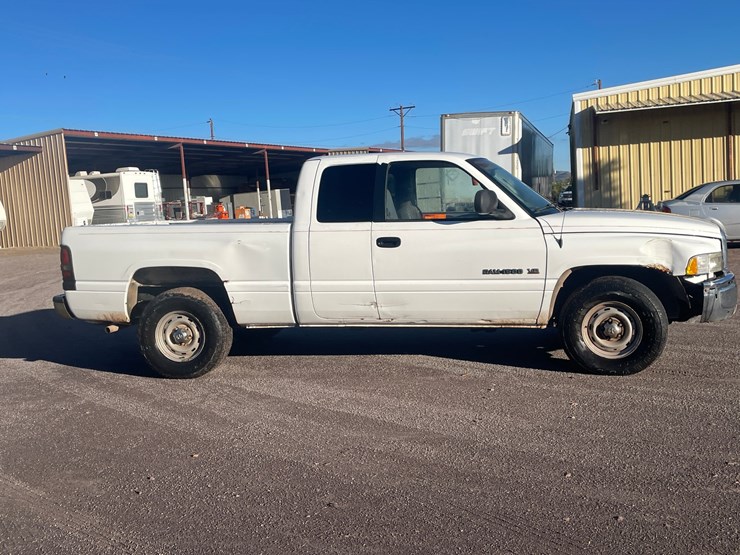 #2760-•-2001-dodge-ram-(title-in-delay)-image-6