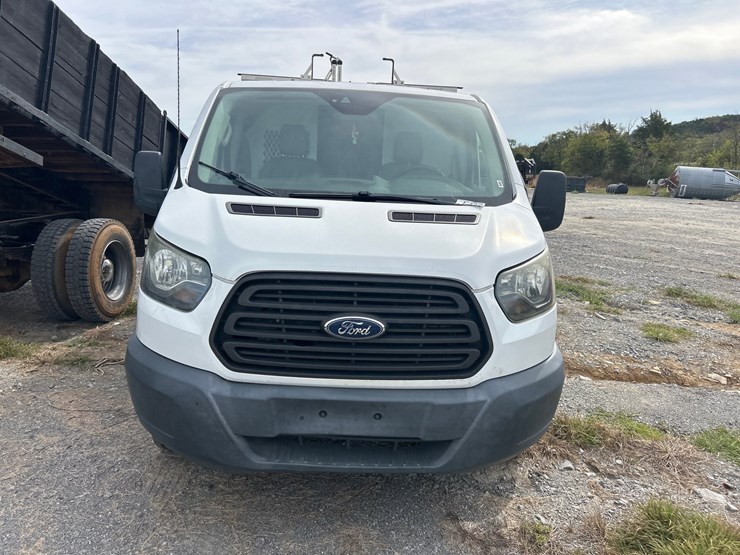 2016-ford-transit-image-3
