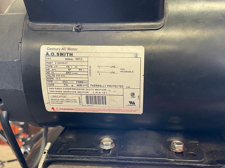 #4646-•-60-gallon-vertical-air-compressor-image-6
