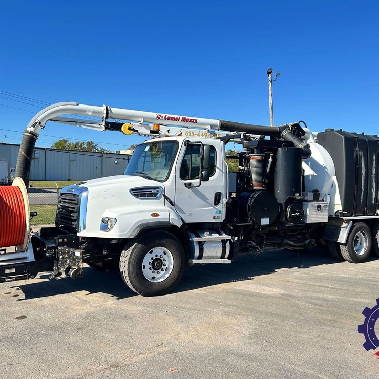 2019 FREIGHTLINER 114SD