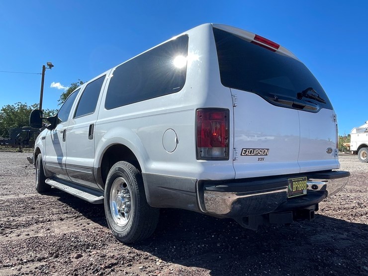2003-ford-excursion-image-7